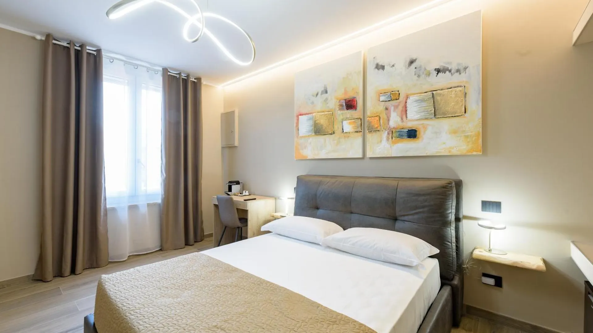 Room Don Alfonso Luxury Parma Italien